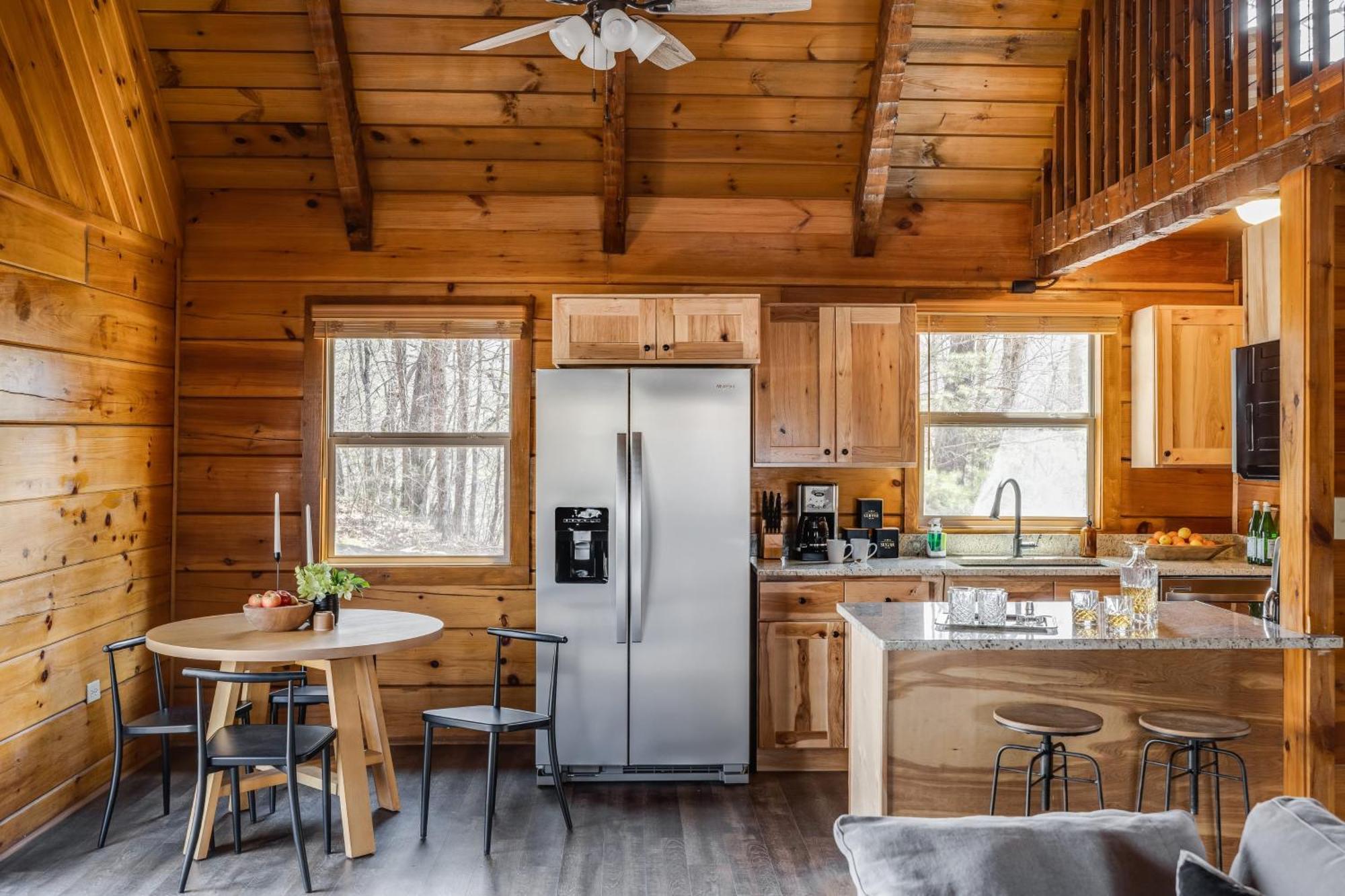 Dudley II By Avantstay Comfortable Cabin W Hot Tub Views 鸽子谷 外观 照片